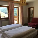 Garni Astor Szálloda 2*