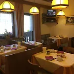 Szálloda Garni Astor