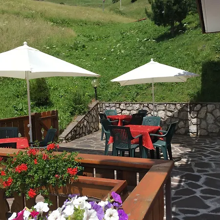 Hotel Garni Astor Arabba