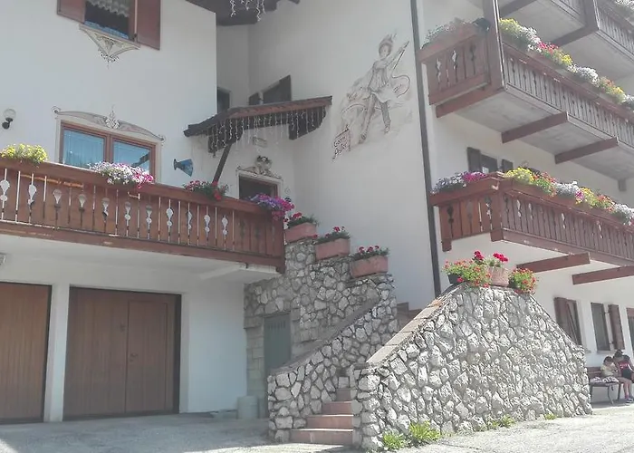 Garni Astor Hotel 2*