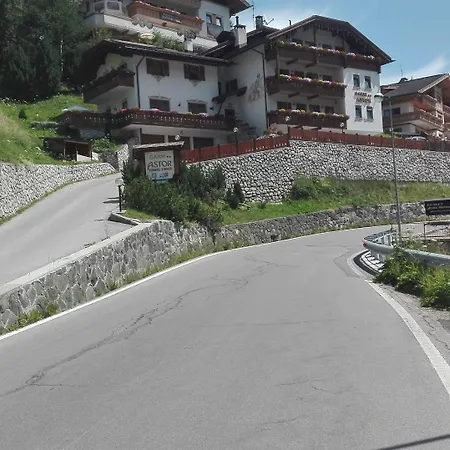 Garni Astor 호텔 아라바