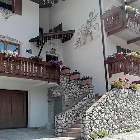 Hotel Garni Astor Arabba
