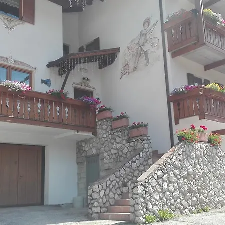 Garni Astor Hotel 2*