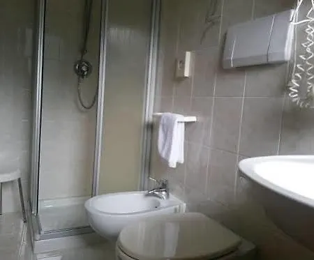Garni Astor Отель