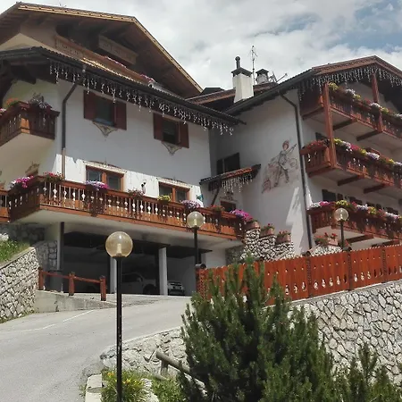 Garni Astor 2* Arabba
